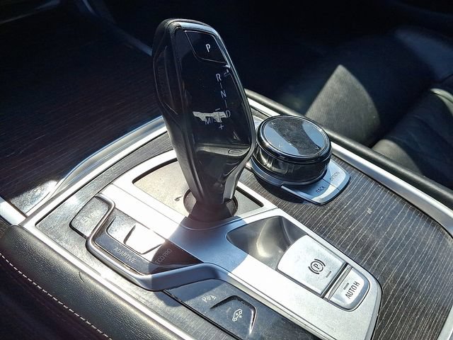 Used 2018 BMW 750i xDrive AWD/4WD image 16
