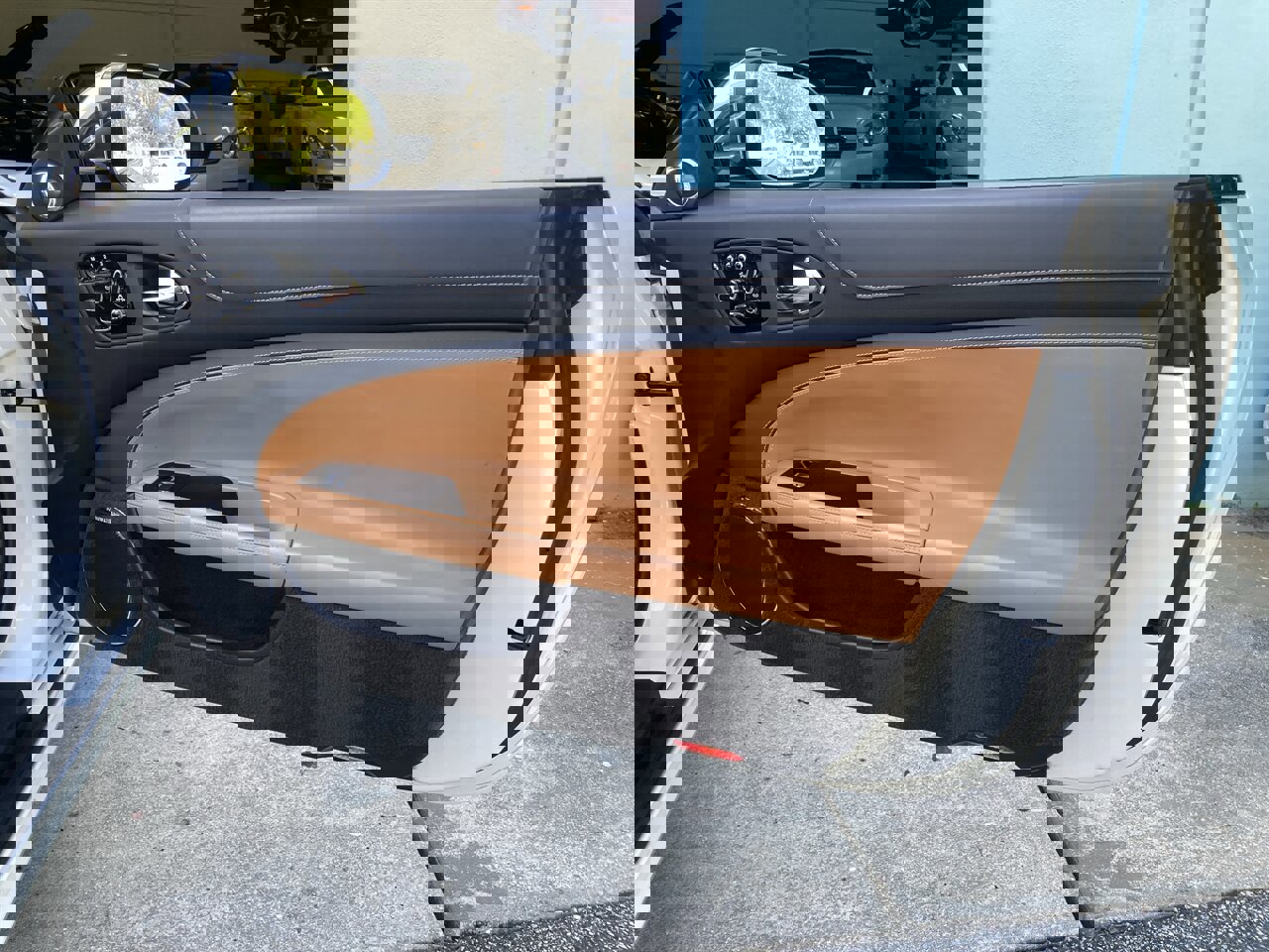 Used 2014 Jaguar XKR R image 28