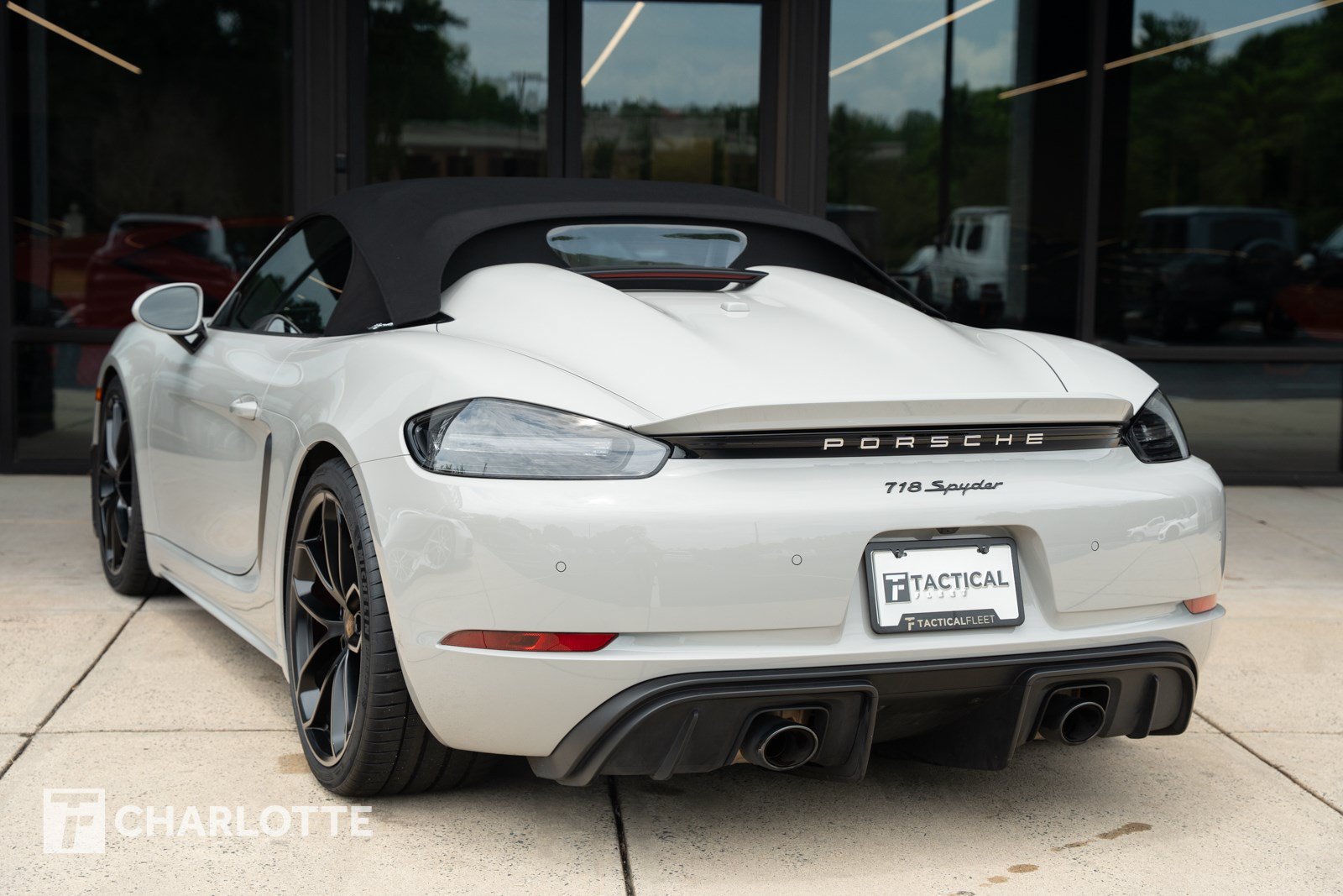 Used 2021 Porsche 718 Boxster Spyder RWD image 14