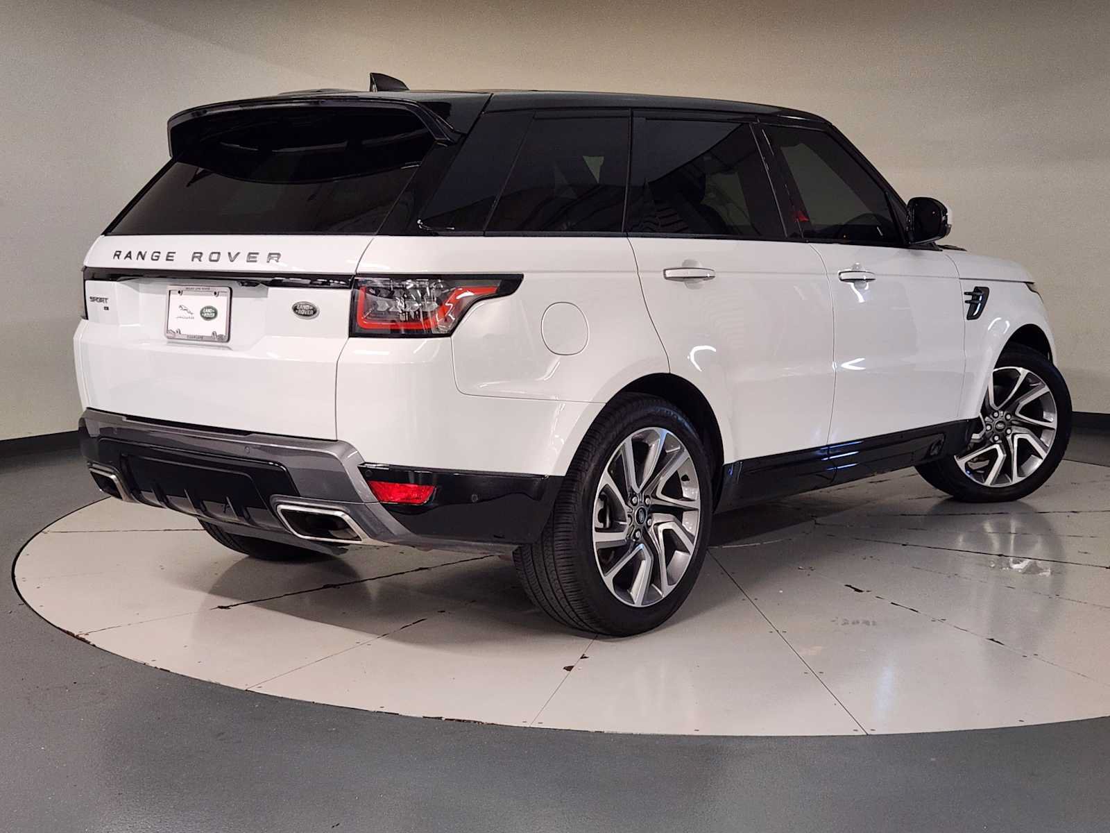 Used 2022 Land Rover Range Rover Sport HSE Silver Edition AWD/4WD image 2