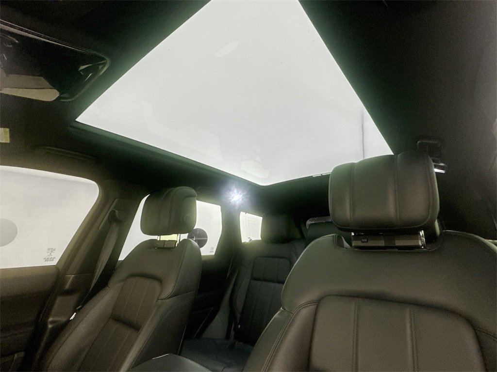 Used 2020 Land Rover Range Rover Sport SE image 21