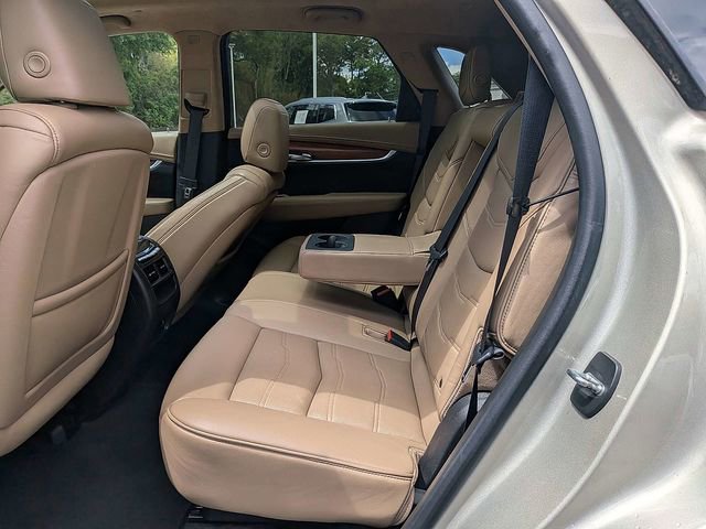 Used 2017 Cadillac XT5 Platinum AWD/4WD image 13