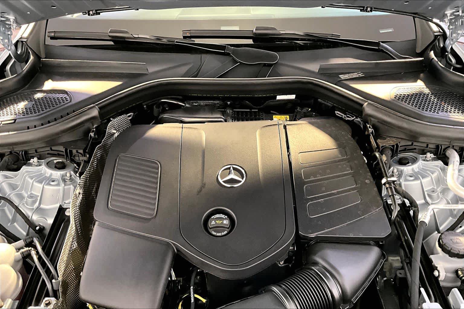 Used 2026 Mercedes-Benz GLC 300 4MATIC image 30