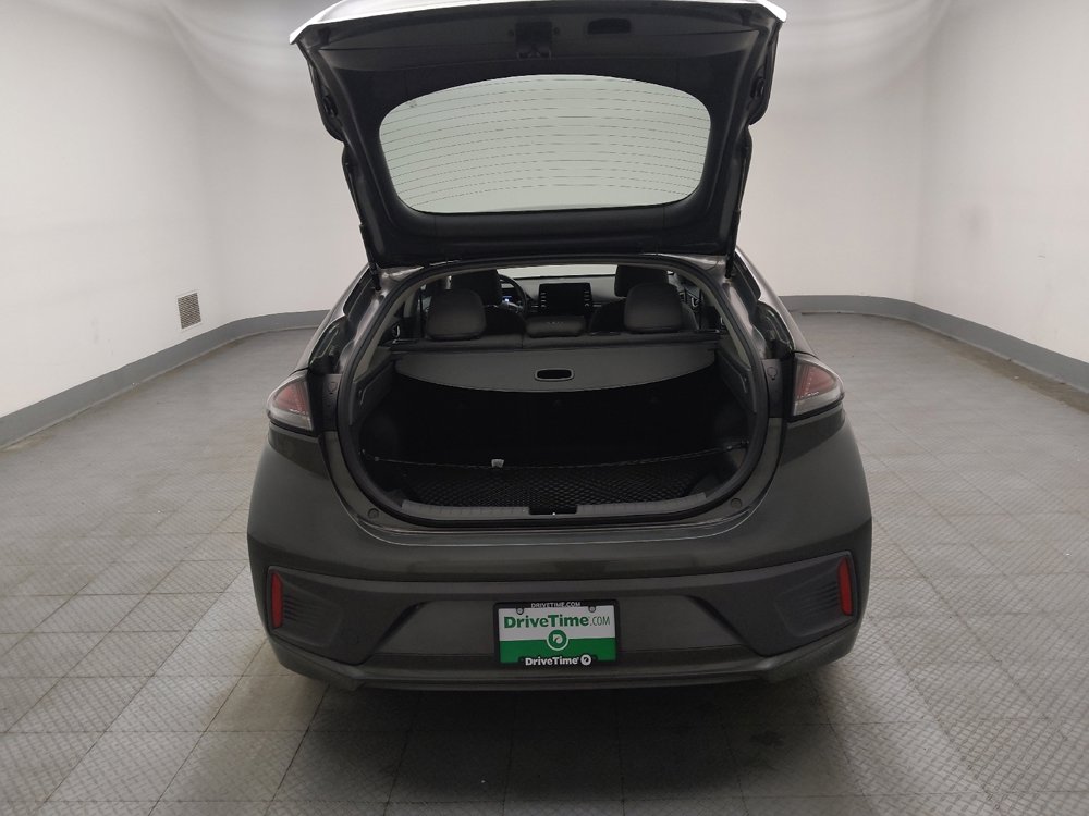 Used 2022 Hyundai Ioniq SE FWD image 29