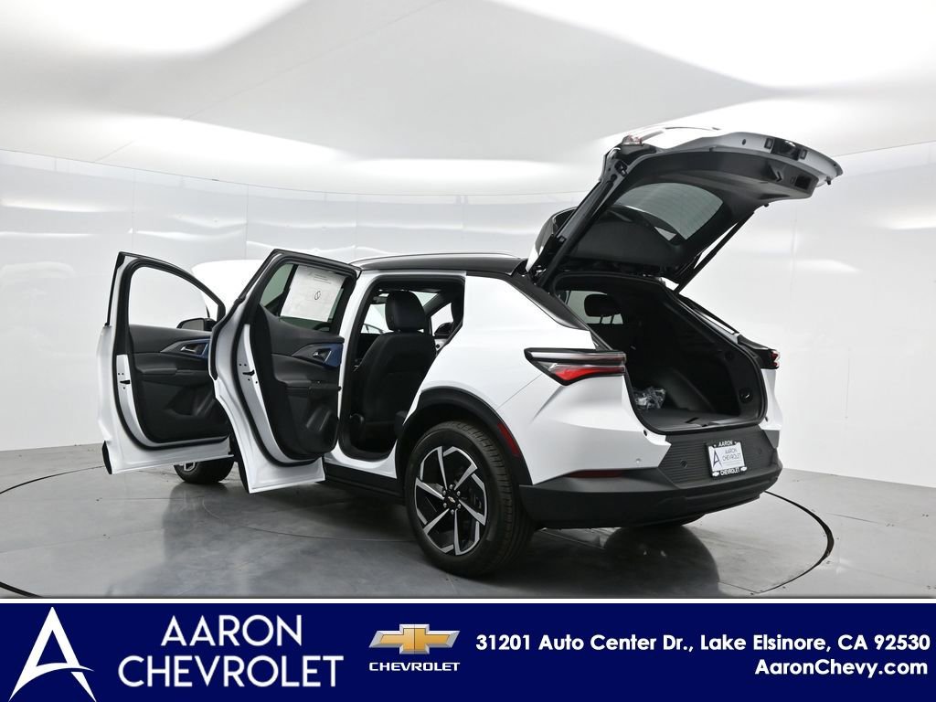 New 2026 Chevrolet Equinox EV LT AWD/4WD image 38
