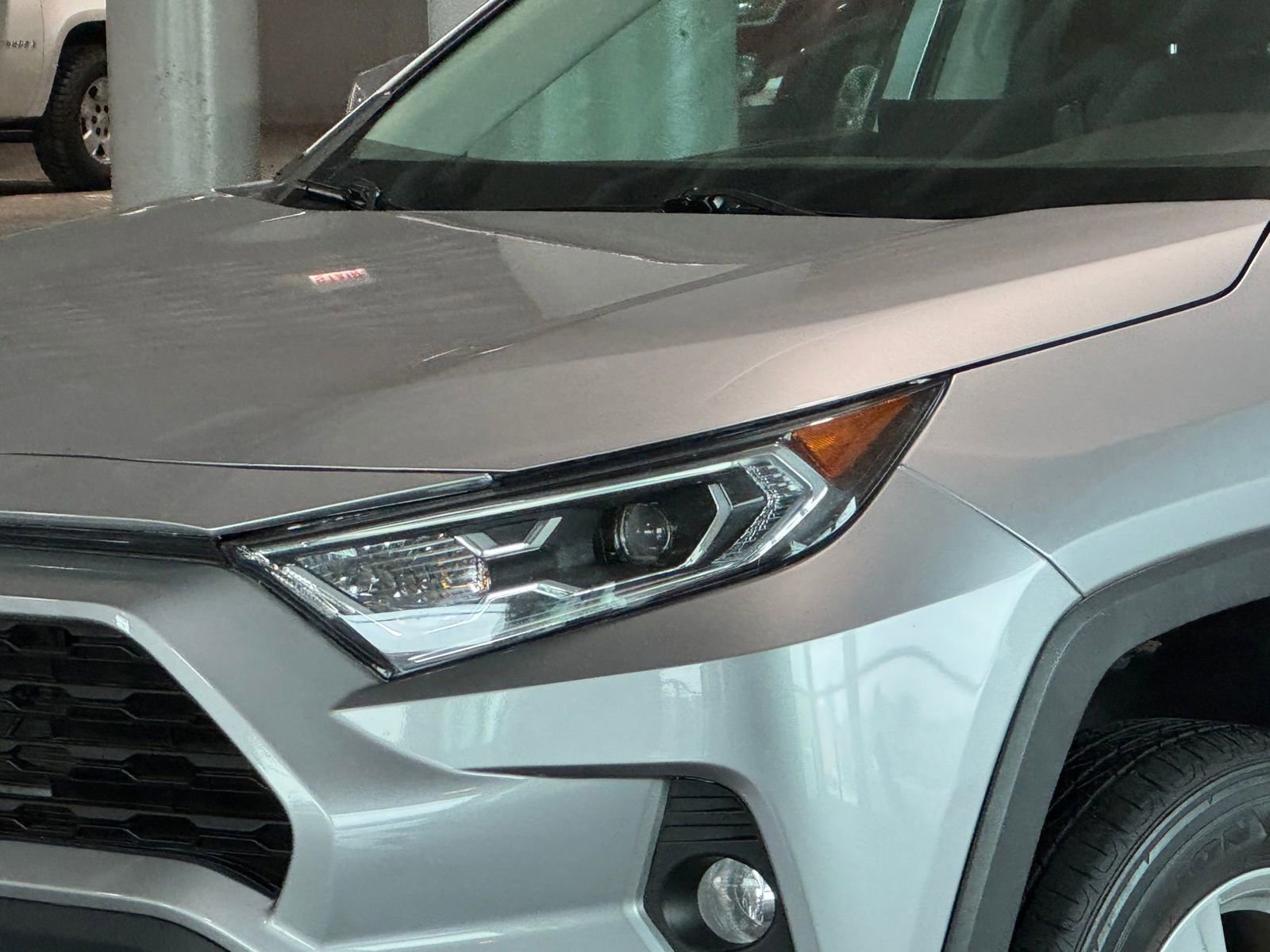 Used 2021 Toyota RAV4 XLE image 5
