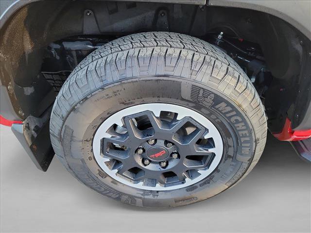 Used 2025 Toyota 4Runner 4WD image 11