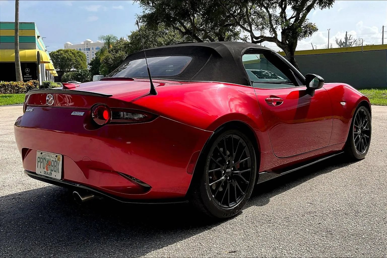 Used 2016 MAZDA MX-5 Miata Club w/ Brembo/BBS Package RWD image 37