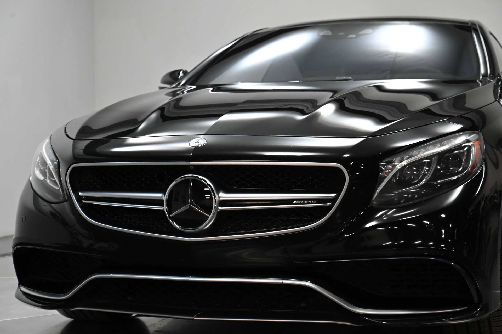 Used 2016 Mercedes-Benz S 63 AMG 4MATIC Coupe image 37