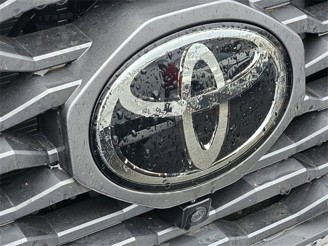 Used 2023 Toyota Tacoma TRD Sport image 6