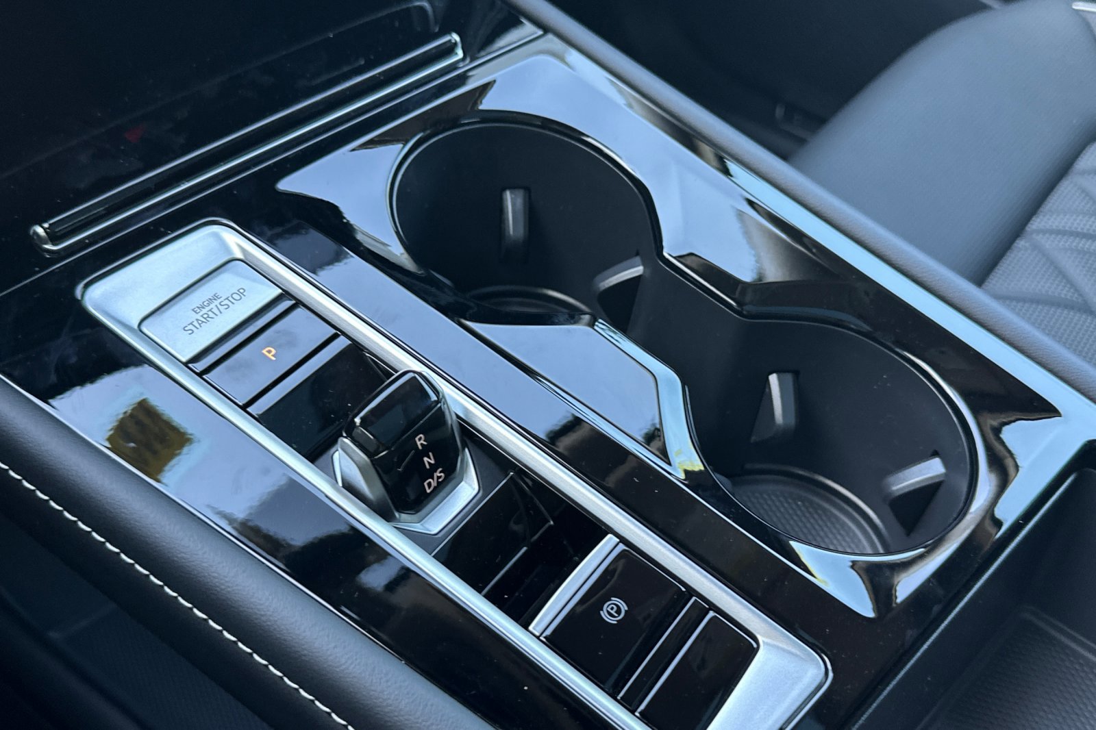 New 2026 Volkswagen Atlas SEL Premium R-Line image 23