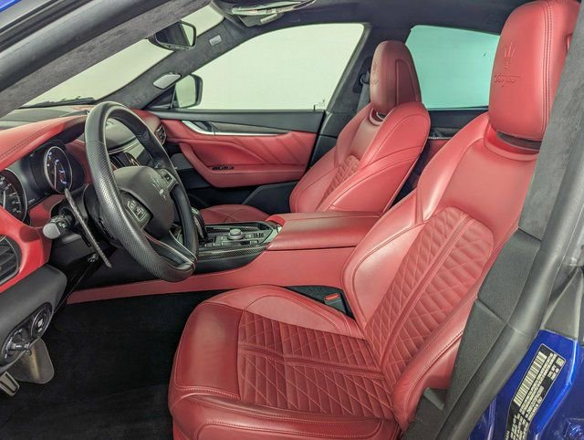 Used 2023 Maserati Levante Trofeo image 14