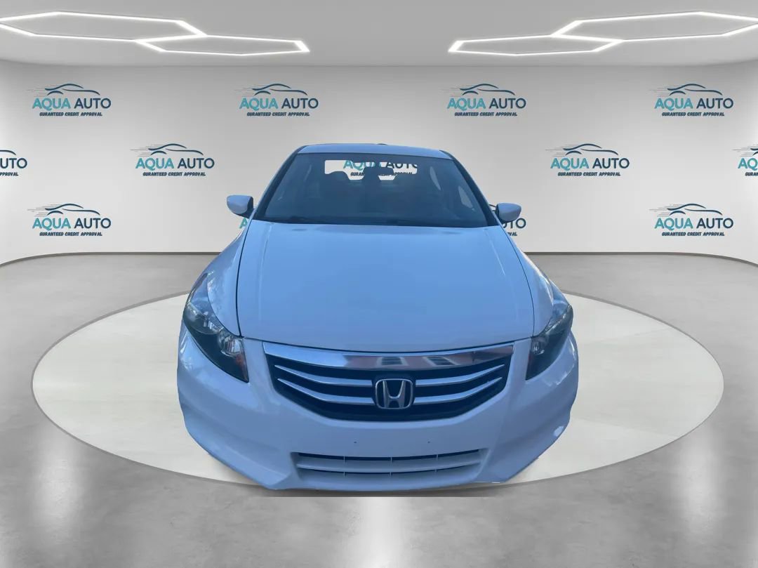 Used 2011 Honda Accord LX-P image 2