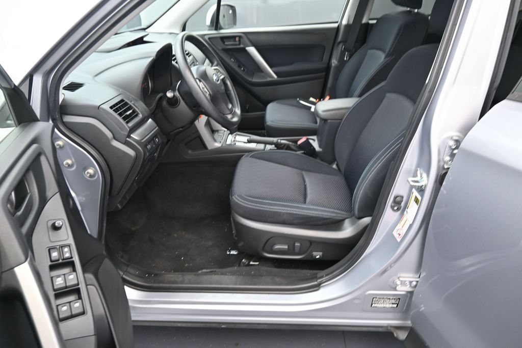 Used 2015 Subaru Forester 2.5i Premium w/ Popular Package #1 AWD/4WD image 18