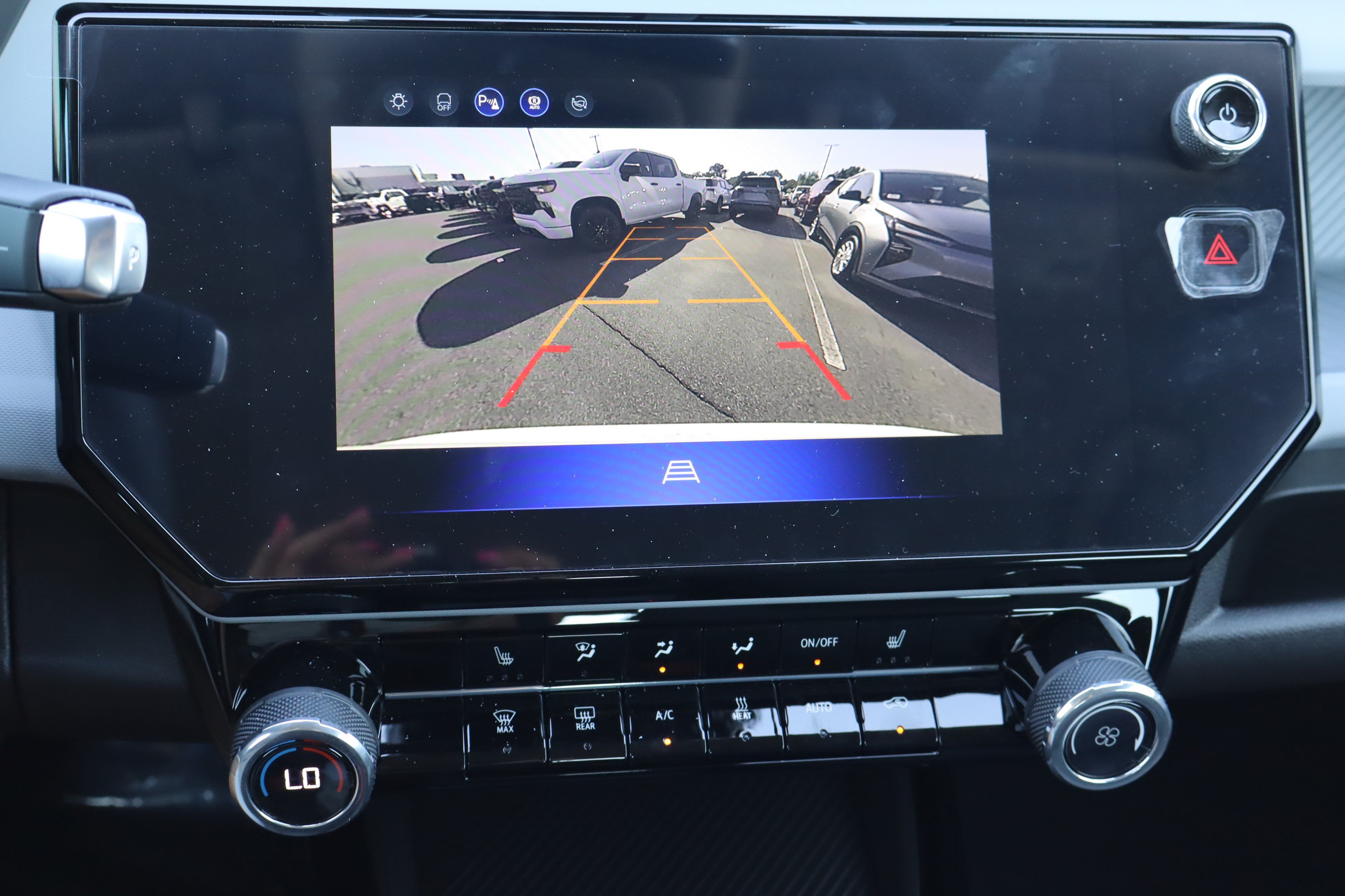 New 2027 Chevrolet Bolt LT w/ Comfort Package FWD image 15
