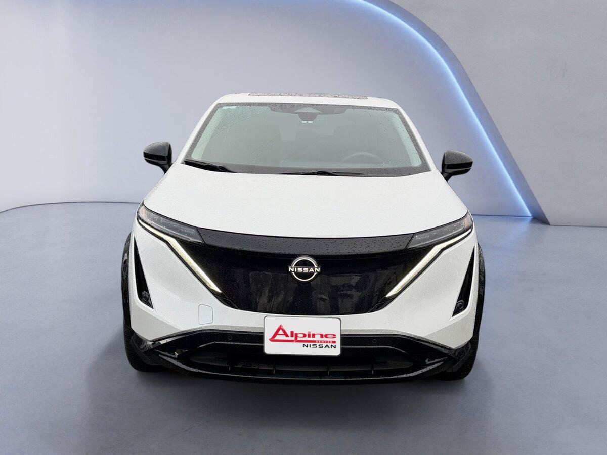 Used 2025 Nissan Ariya AWD image 8