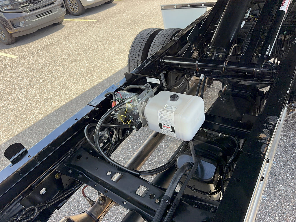 New 2026 Ford F550 4x4 Supercab Super Duty image 14
