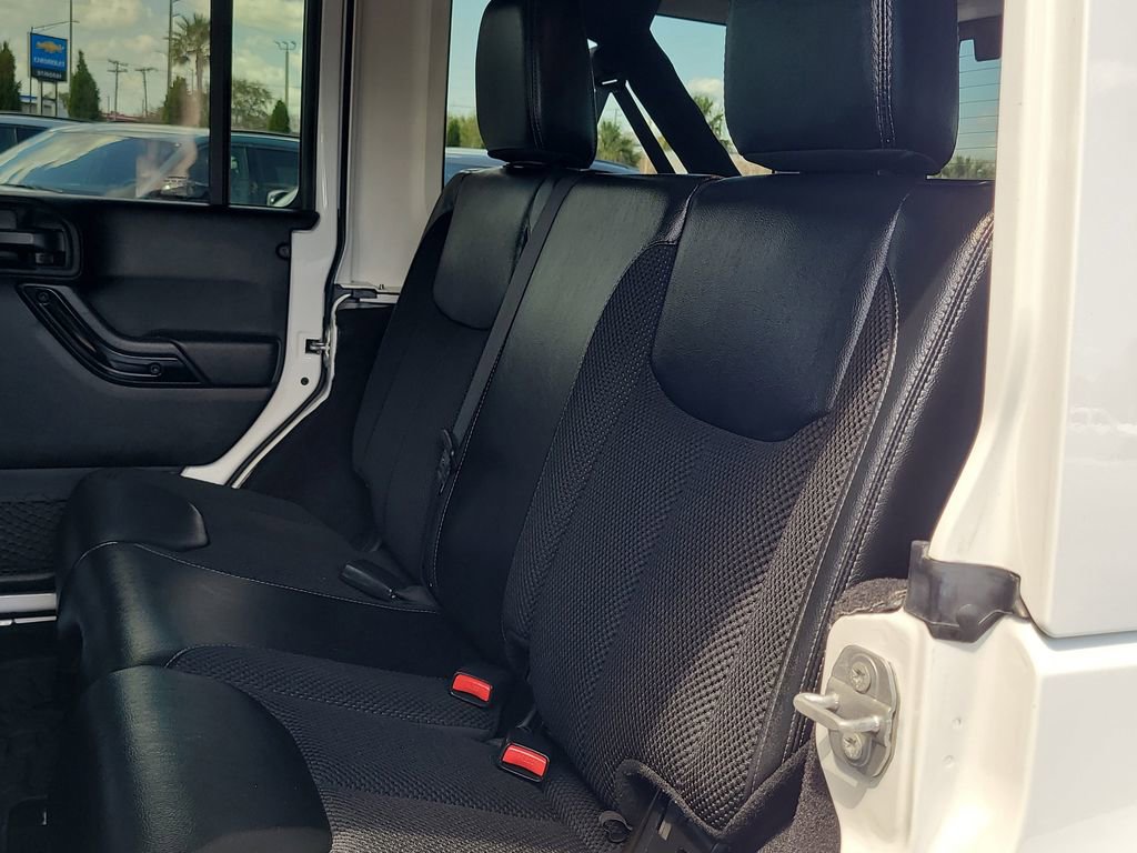 Certified 2017 Jeep Wrangler Unlimited Sahara AWD/4WD image 10