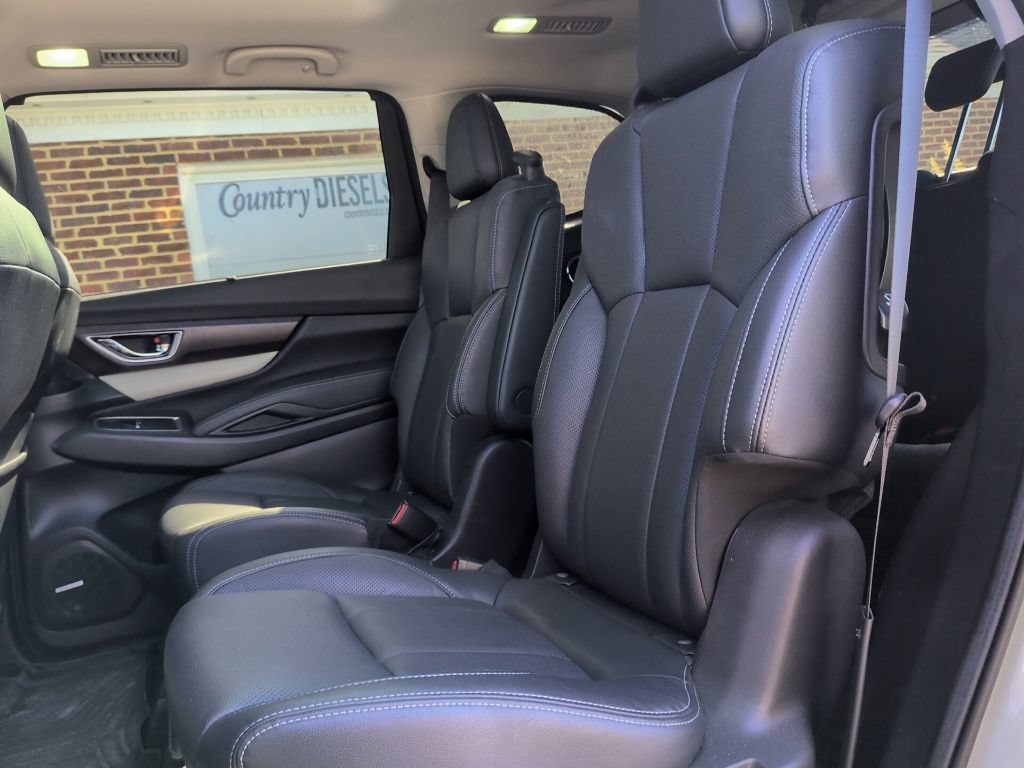 Used 2022 Subaru Ascent Touring AWD/4WD image 29