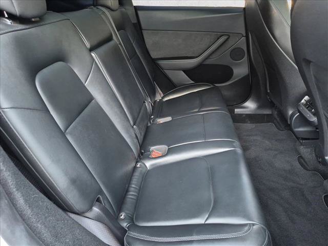 Used 2024 Tesla Model Y Long Range AWD/4WD image 20