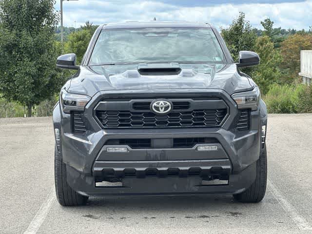 Used 2025 Toyota Tacoma TRD Sport AWD/4WD image 19
