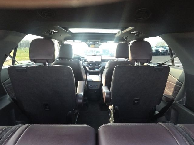 Used 2025 Ford Explorer Platinum w/ LUX Leather Package AWD/4WD image 14