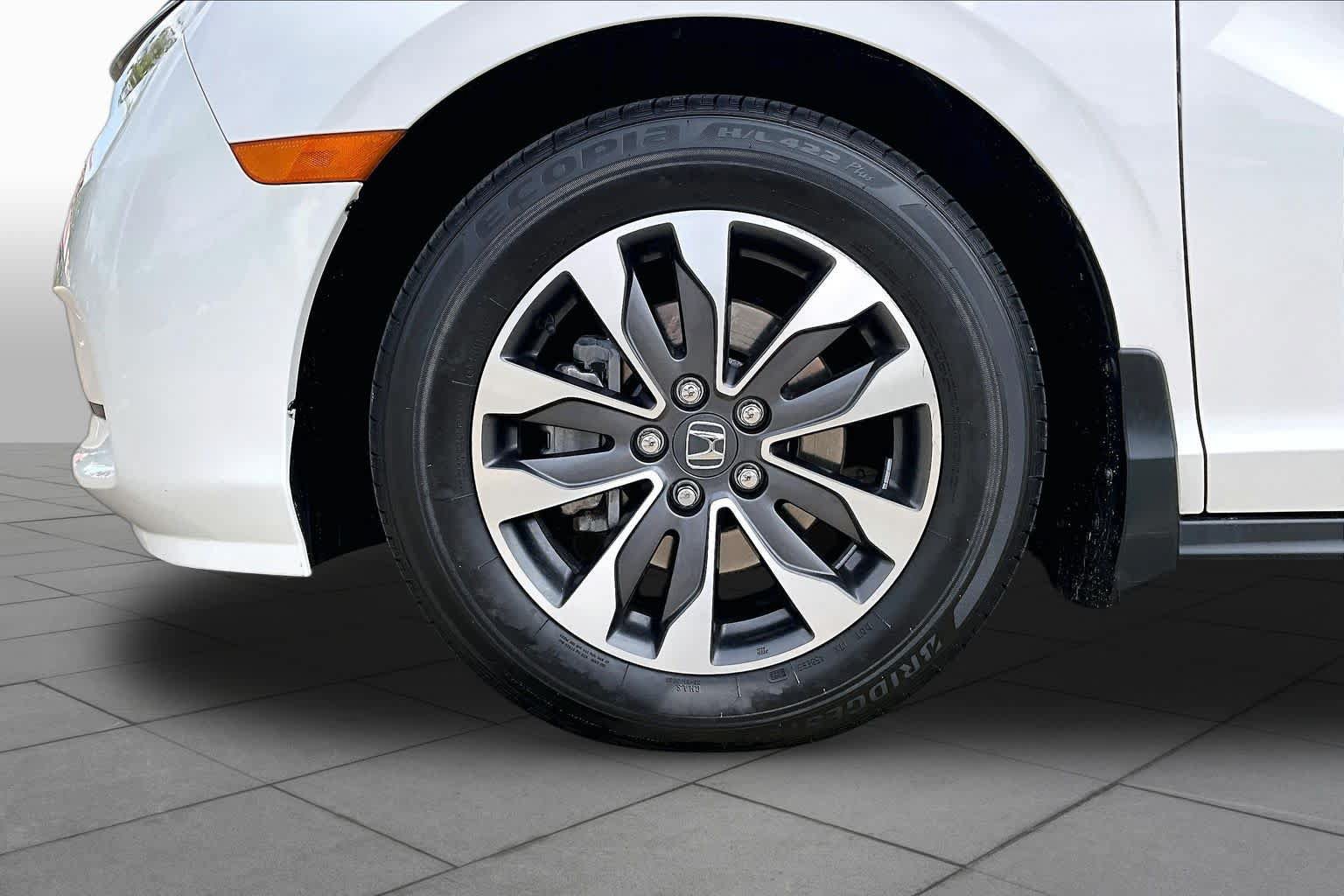 Used 2024 Honda Odyssey EX-L image 10