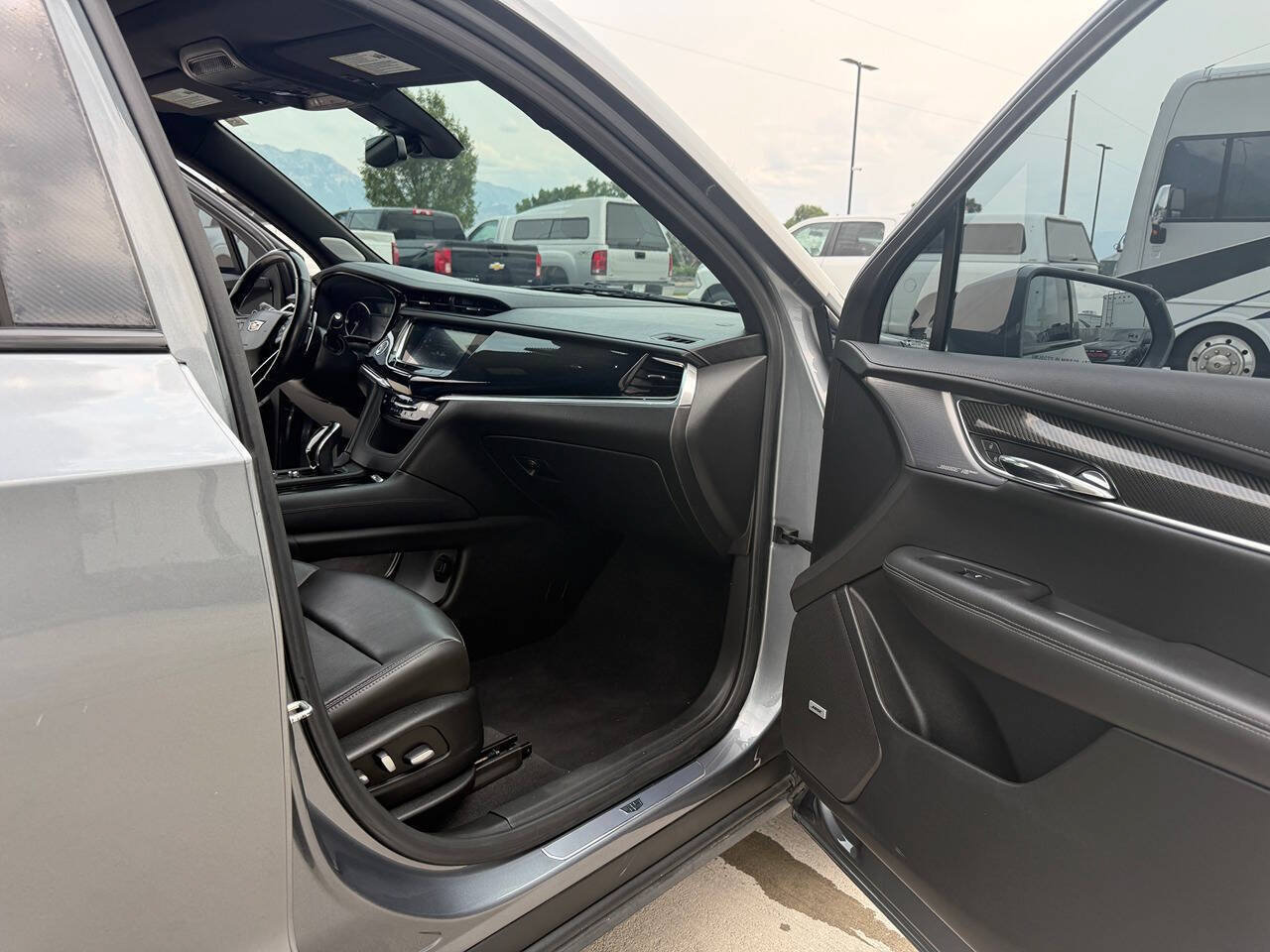 Used 2020 Cadillac XT6 Sport AWD/4WD image 24