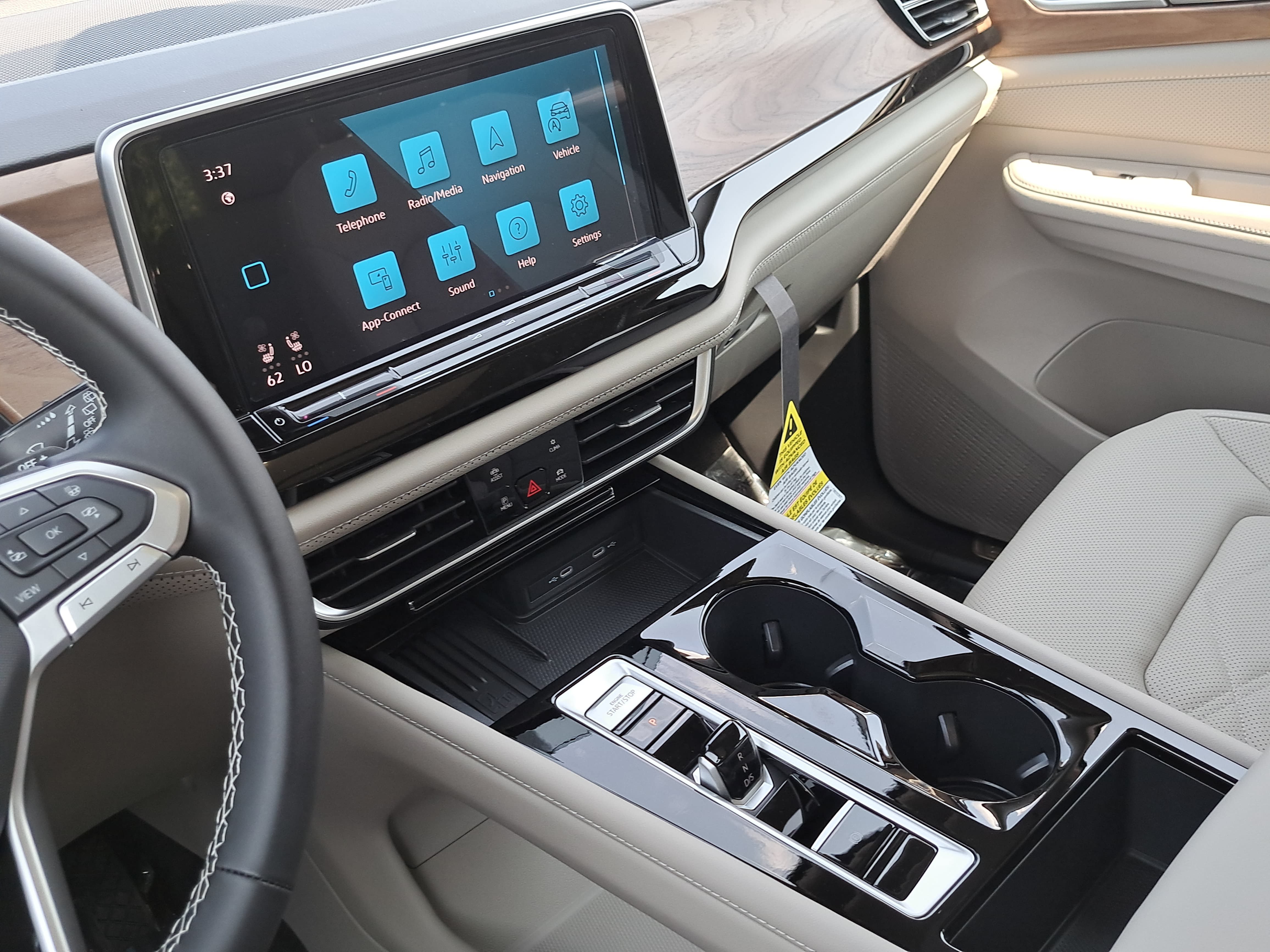 New 2026 Volkswagen Atlas SE FWD image 26