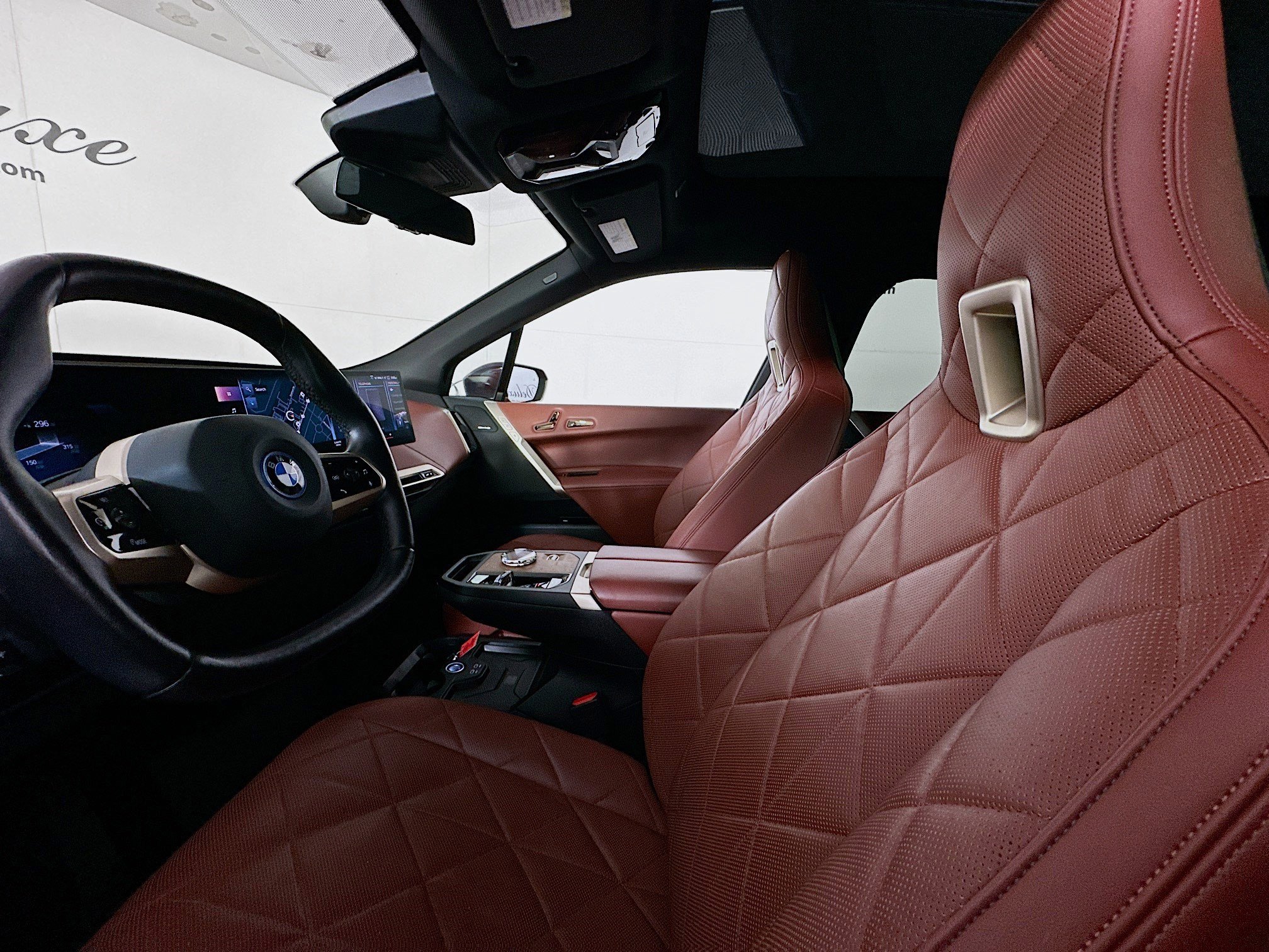 Used 2023 BMW iX xDrive50 w/ Ultimate Package 2 image 20