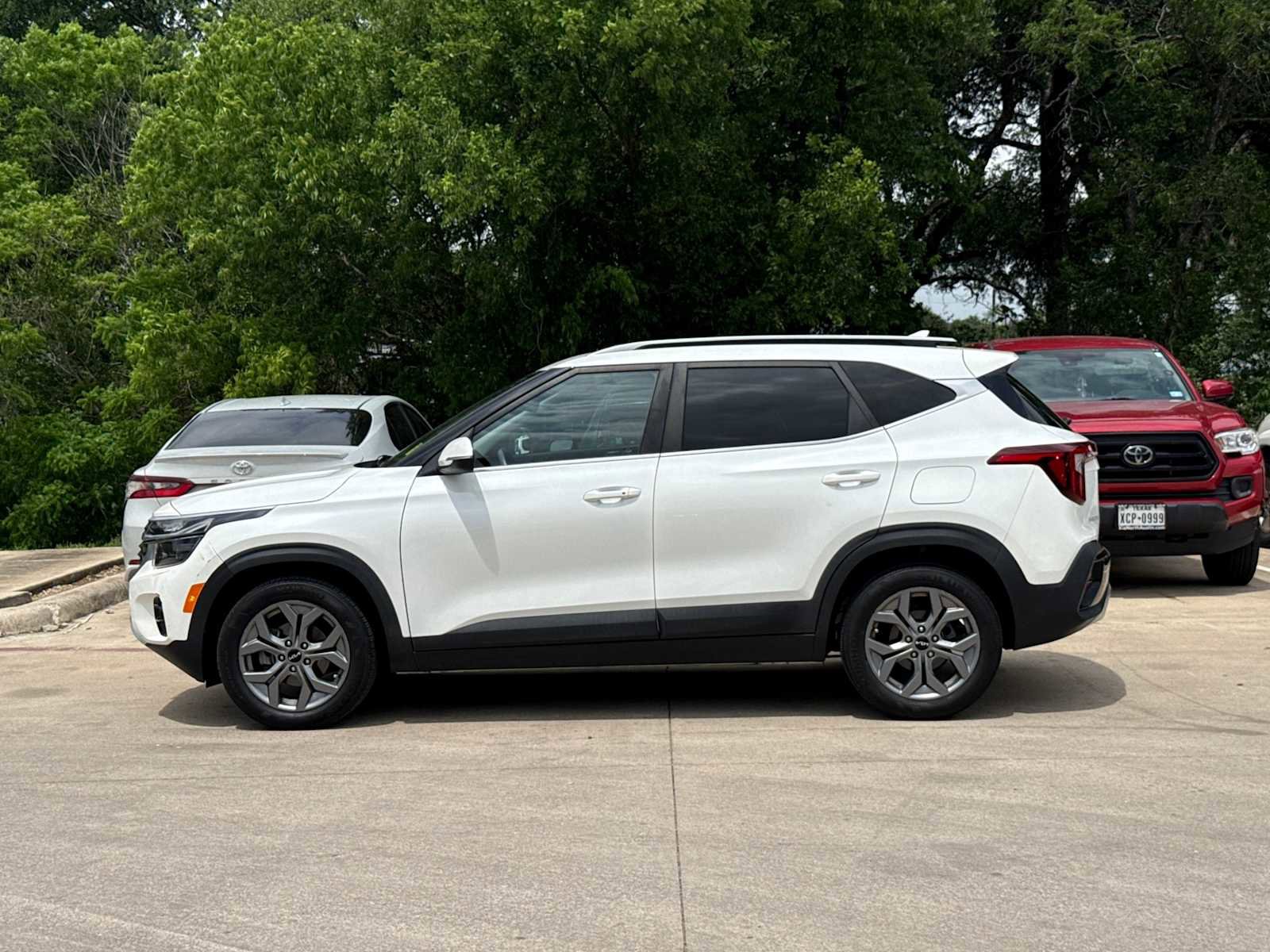 Used 2024 Kia Seltos S image 4