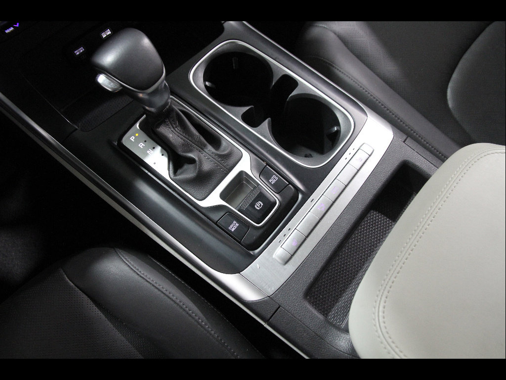 Used 2024 Kia Carnival LX image 37