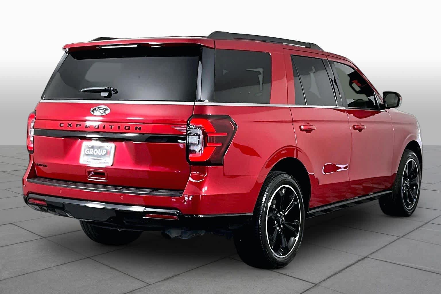Used 2022 Ford Expedition Limited RWD image 11