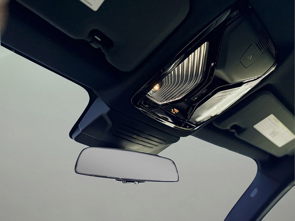 Used 2025 BMW X6 M60i image 20