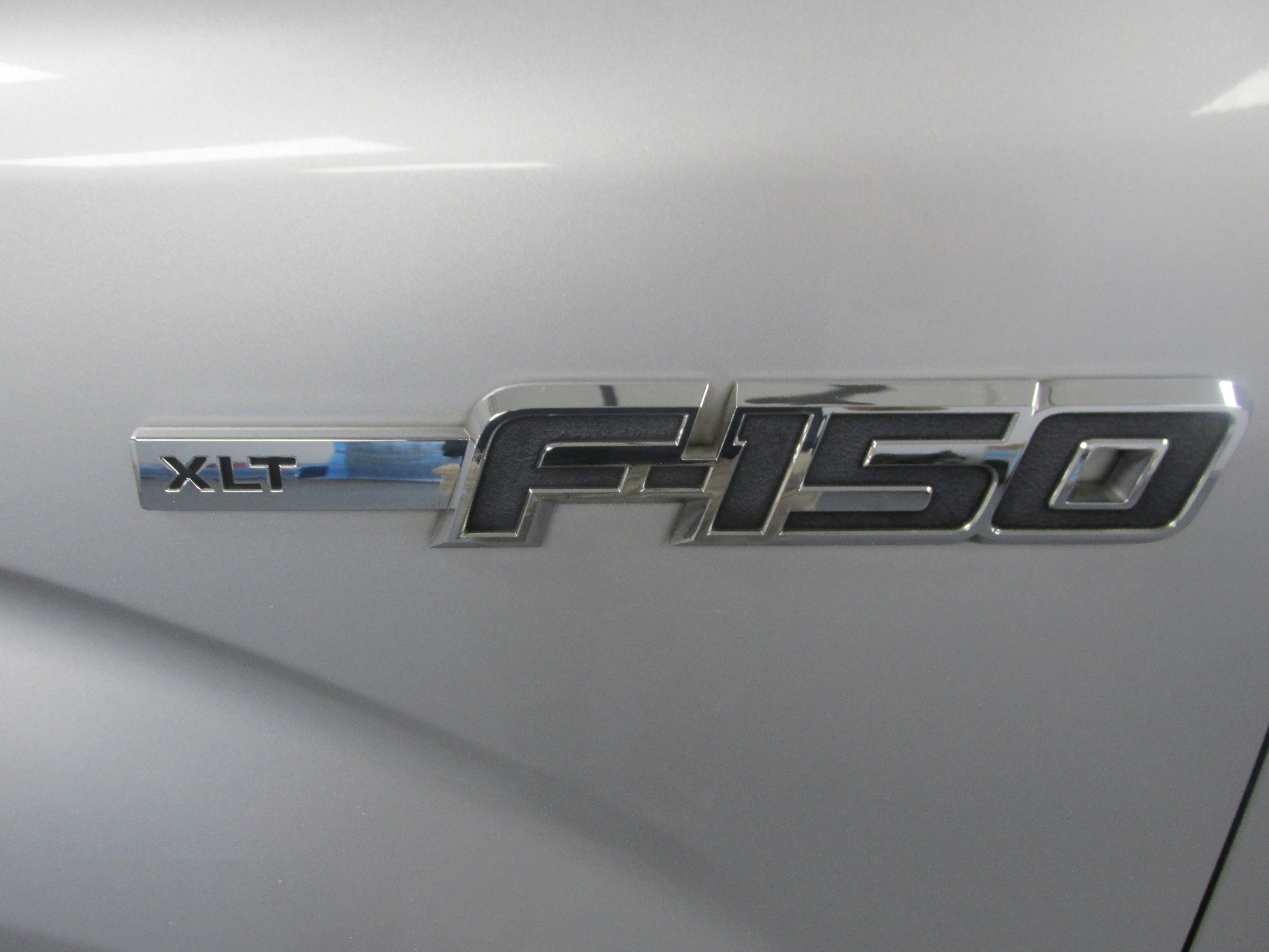 Used 2013 Ford F150 XLT w/ Mid Equipment Group AWD/4WD image 19