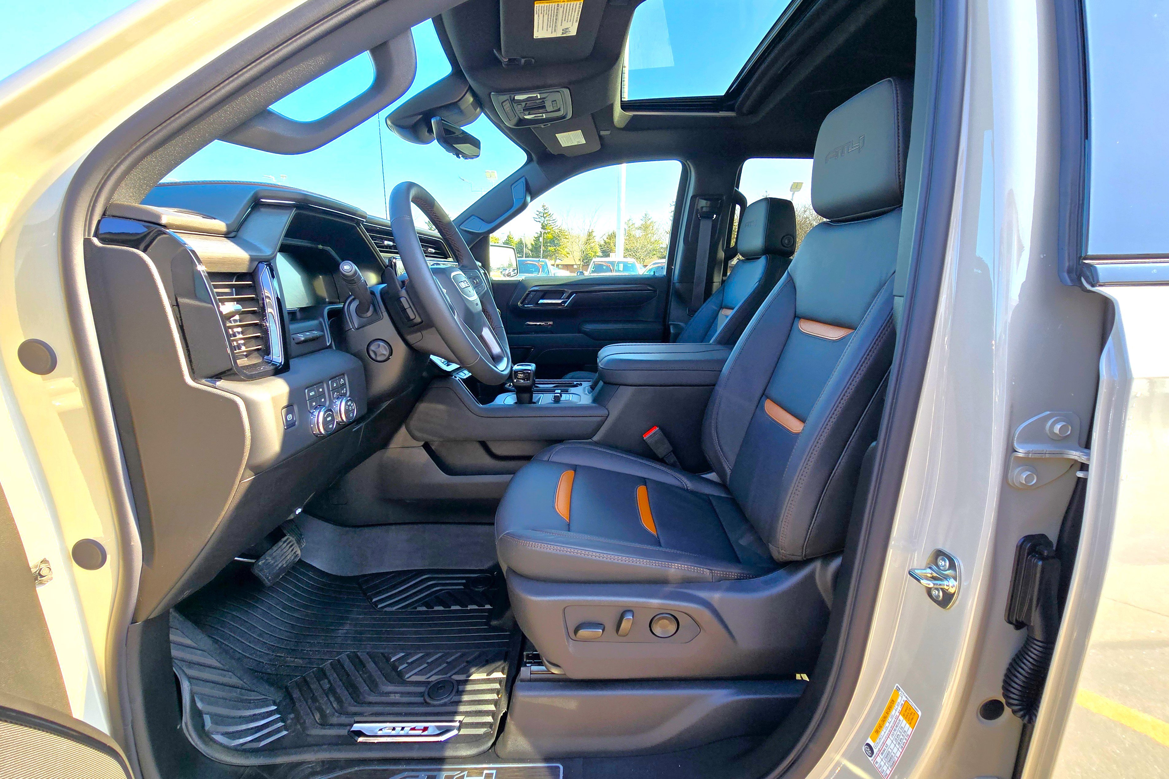 New 2026 GMC Sierra 1500 AT4 w/ AT4 Premium Package image 10