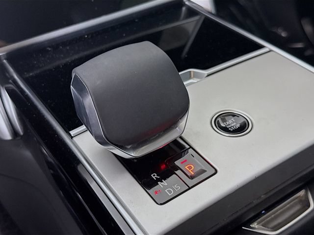 Certified 2025 Land Rover Range Rover Long Wheelbase SE AWD/4WD image 19