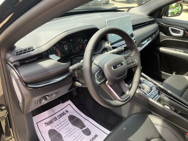 New 2026 Jeep Compass Latitude AWD/4WD image 13