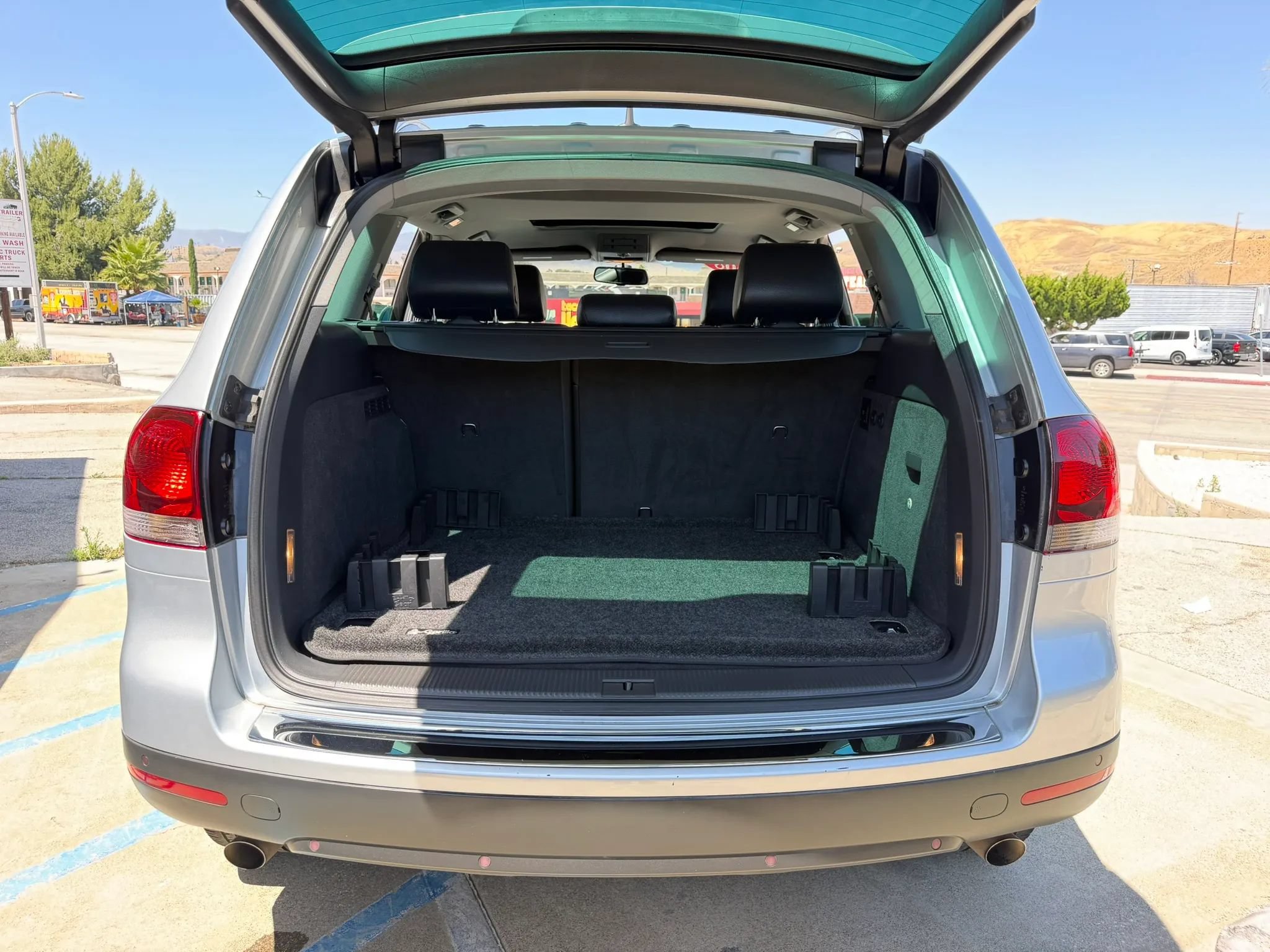 Used 2008 Volkswagen Touareg V6 AWD/4WD image 27