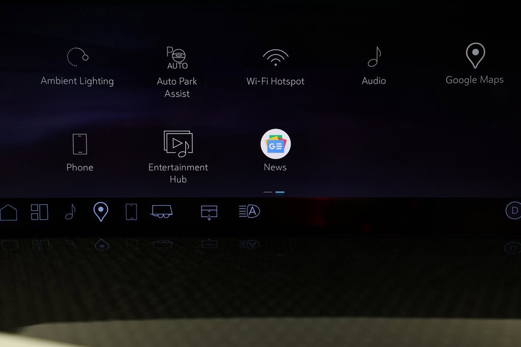 Used 2025 Cadillac Escalade V w/ LPO, ONYX Package image 30