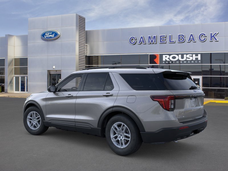 New 2026 Ford Explorer Active RWD image 4
