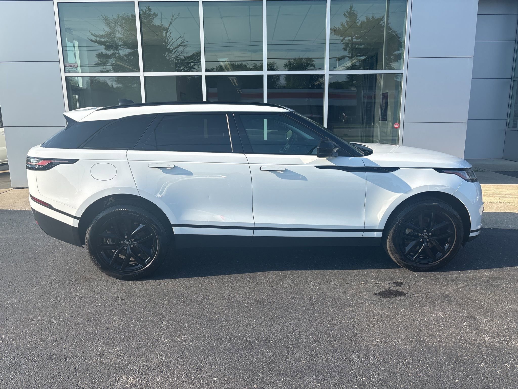 Used 2024 Land Rover Range Rover Velar S 360° Tour