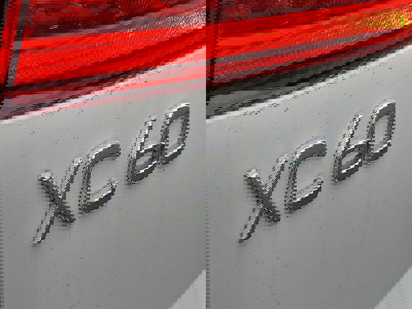 Certified 2023 Volvo XC60 B5 Plus w/ Climate Package image 28