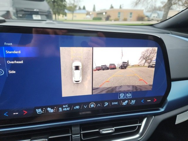 New 2026 Chevrolet Equinox EV LT image 21