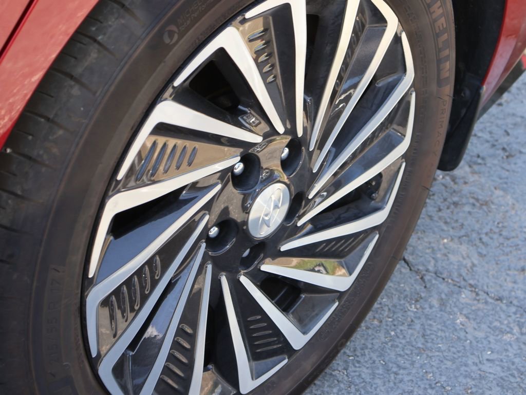 Used 2023 Hyundai Sonata Limited w/ Cargo Package image 24