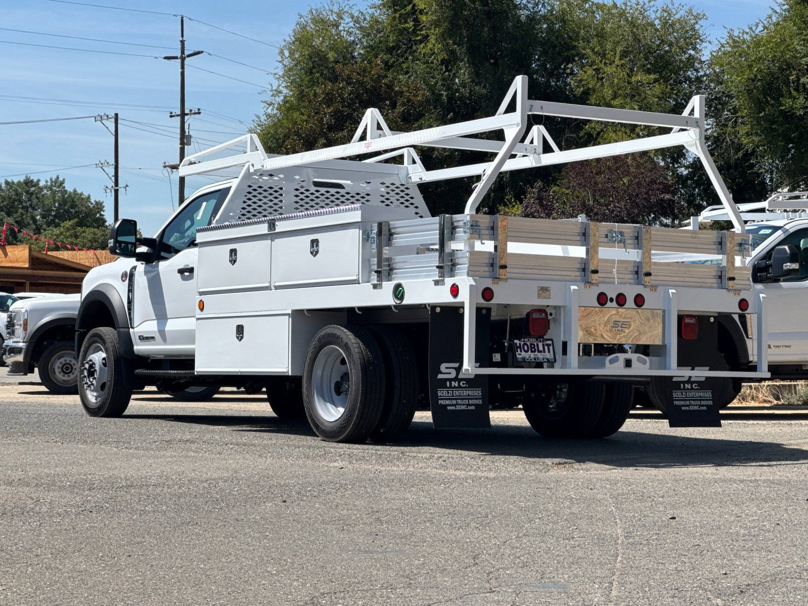 New 2025 Ford F550 4x4 Regular Cab Super Duty image 5