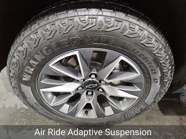 Certified 2023 Chevrolet Tahoe Z71 w/ Z71 Off-Road Package AWD/4WD image 11