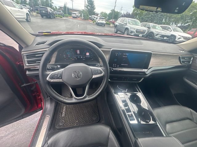 Used 2024 Volkswagen Atlas SEL AWD/4WD image 10