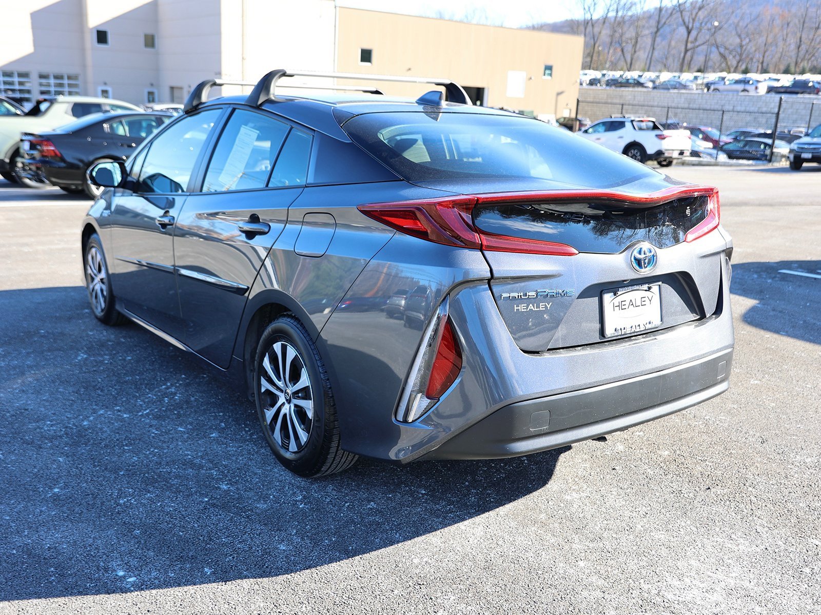 Used 2022 Toyota Prius Prime LE image 5