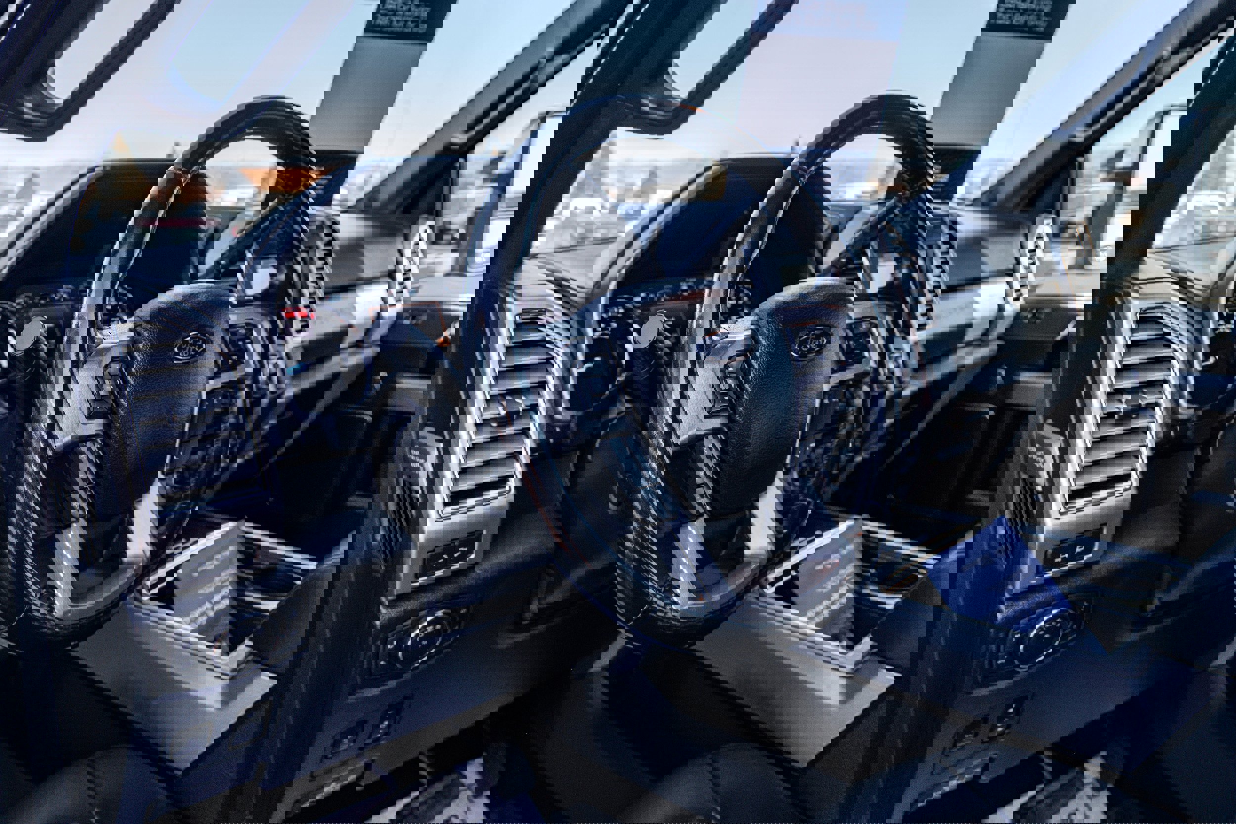 Certified 2017 Ford F350 Platinum w/ Platinum Ultimate Package image 9